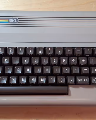 Commodore 64 breadbin + alimentatore