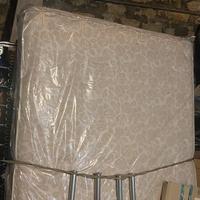 Materasso matrimoniale + rete metallica