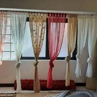 Tende di vari colori della marca Banak importa