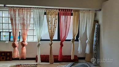 Tende di vari colori della marca Banak importa