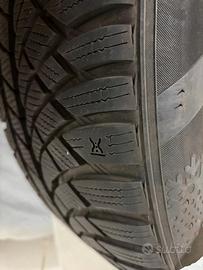 pneumatici invernali Kumo 255/45 R19 104V