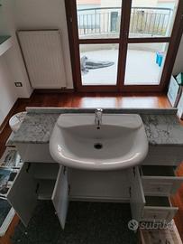 mobile bagno lavandino specchio