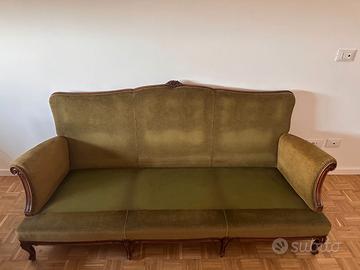 Divano vintage in velluto verde – struttura in leg