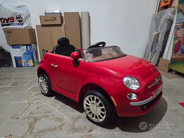 Macchina elettrica a batteria bambini Fiat 500