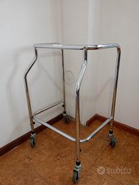 Deambulatore per anziani e disabili 