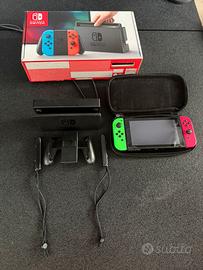 Nintendo Switch + 2 giochi a scelta + Custodia
