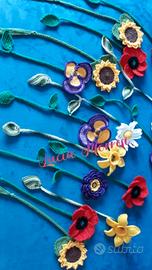 segnalibri fiori  lavorati all'uncinetto 