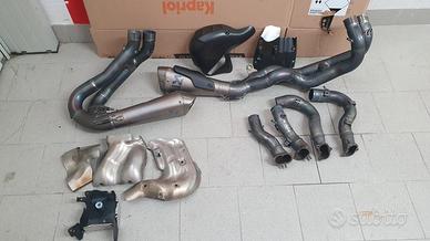Scarico akrapovic v4 v4s v4r
