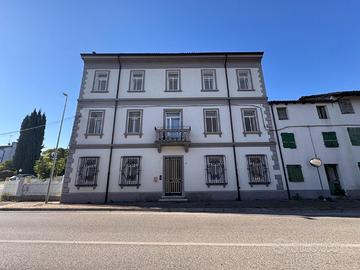 INTERO FABBRICATO