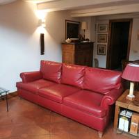 Divano artigianale e 2 poltrone pelle 