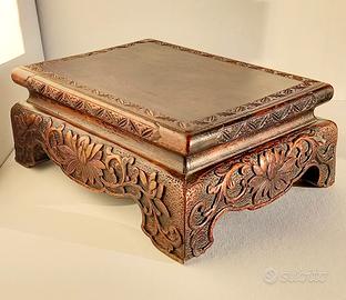 Antica base cinese in legno duro