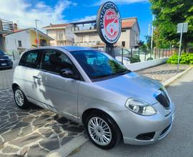 Lancia Ypsilon 1.2 69 CV New Oro