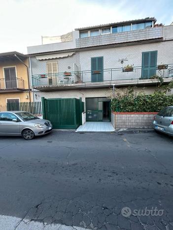 02 Catania, appartamento vani 3 con terrazzo