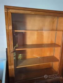 MOBILI ANTICHI CREDENZA VETRINETTA TAVOLO