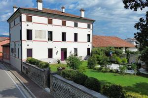 4 LOCALI A TEZZE SUL BRENTA