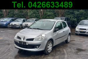 Ricambi usati RENAULT CLIO 3 1.2 BENZ. - D4F D7