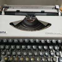 macchina da scrivere Olimpia Anni'70
