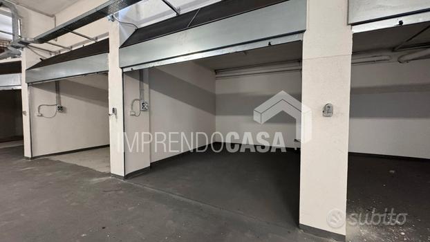 Box auto di nuova costruzione in via delle alpi