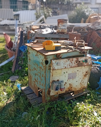 Taglia ferro e piega ferro