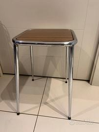 Sgabello quadrato in metallo cromato e formica '70