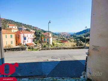 Box/Posto auto Imperia [Cod. rif gar.03VCG]