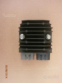 REGOLATORE DI TENSiONE YAMAHA FZ1 FZ8