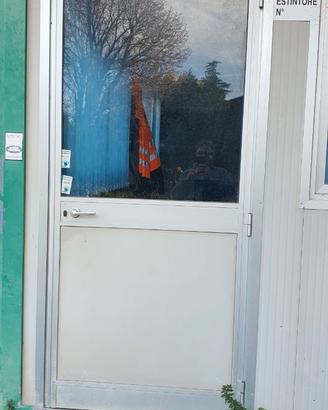 Box ufficio a moduli misura 487x370 cm con impiant