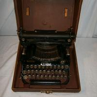 MACCHINA DA SCRIVERE ANTICA-EPOCA ERIKA PIEGHEVOLE