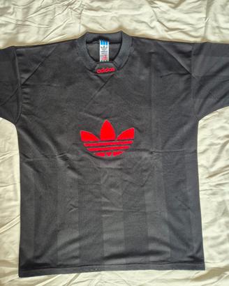 maglietta sportiva Adidas 