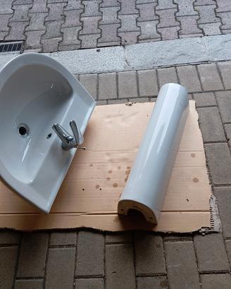 Lavabo con colonna nuovo con miscelatore 