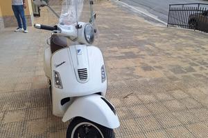 Vespa piaggio 300 cc anno 2011 con 66.000 km