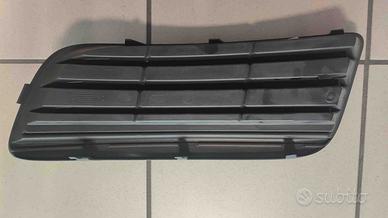 GRIGLIA INFERIORE DX GOLF 5 VERSIONE GT OE 1K08536