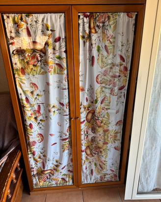 Mobile disensa in legno color ciliegio