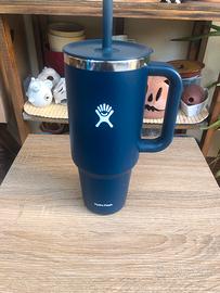 Mug termico con cannuccia