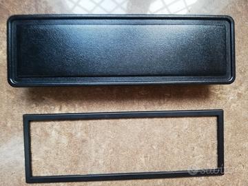 Mascherina copriforo vano autoradio Ford Capri III