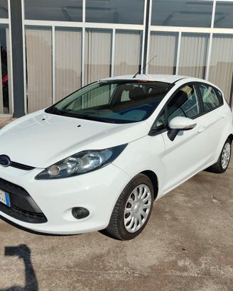 Ford Fiesta Fiesta+ 1.4 TDCi 70CV 5 porte