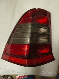 fanale posteriore sx Mercedes 