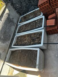 4 Vasi da esterno in plastica effetto ceramica