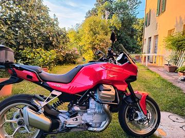 Moto Guzzi V100 Mandello