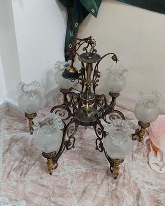 Lampadario classico vintage