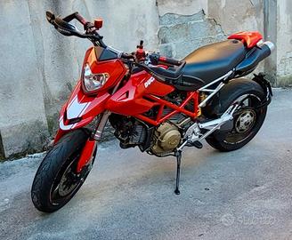 Ducati Hypermotard 1100