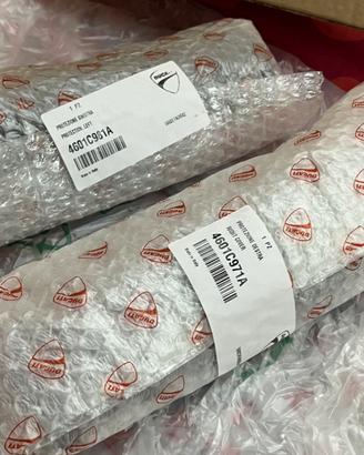 Parasteli Ducati Scrambler