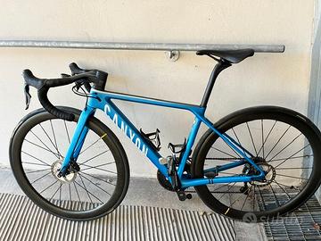 bici da corsa Canyon Ultegra Di2 + Garmin Vector2
