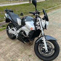 Suzuki GSR600
