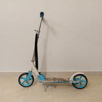 Monopattino manuale per bambini 