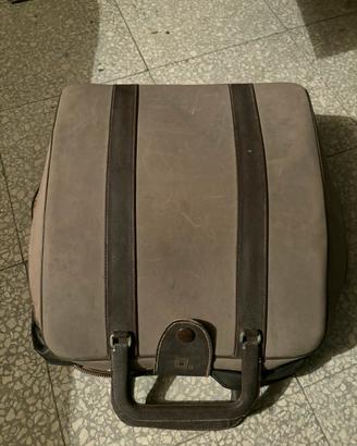 Macchina da scrivere OLIVETTI LETTERA 