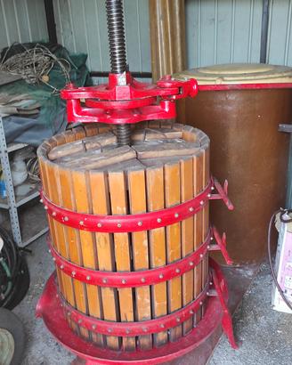 Materiale per vino