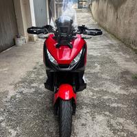 Xadv 750