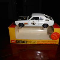 Corgi Toys England n° 303 Ford Capri 3 litre V.6
