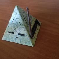 Radio AM/fM forma PIRAMIDE Egizia Funzionante